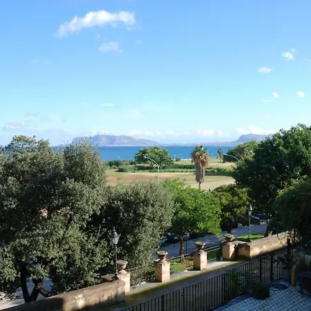 Holiday home Alice's With A View Palermo